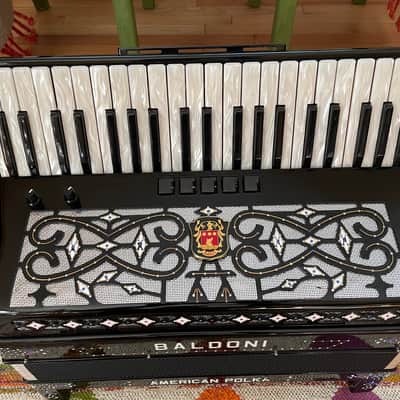 Baldoni American Polka Accordion with MIDI image 2