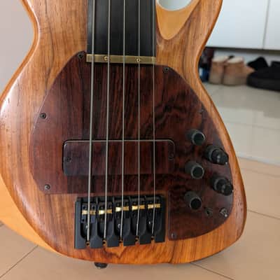 2007 Chris Larkin Reactor 5B Custom Bass | Irish Luthier | Aero