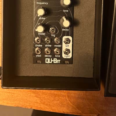 Qu-Bit Electronix Surface image 1