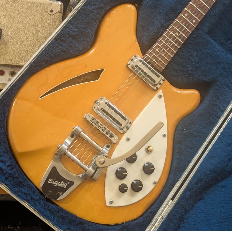 Rickenbacker 365 1967 - Mapleglo refinish image 1