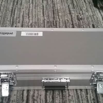 Strymon Ojai & Pedal Train Metro 24 With Flight Hard Case. image 2
