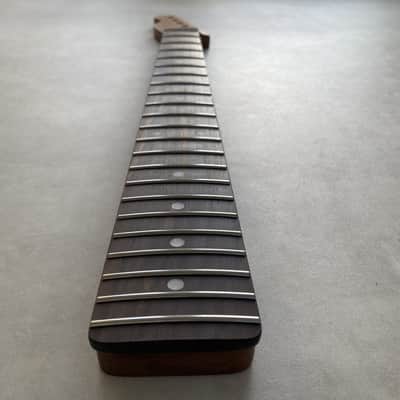 Left Hand Roasted Maple / Rosewood Telecaster neck - Nitro Satin - SS Frets - Bone nut image 4