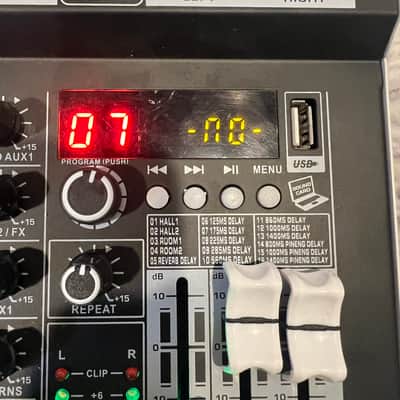 Riworal UX06-BT 6 Channel Passive Mixer with fx and Bluetooth image 2