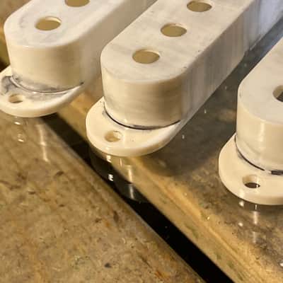 General Vintage Tone Aged Stratocaster Pickup covers White 52mm classic vintage 2020 Aged white image 2
