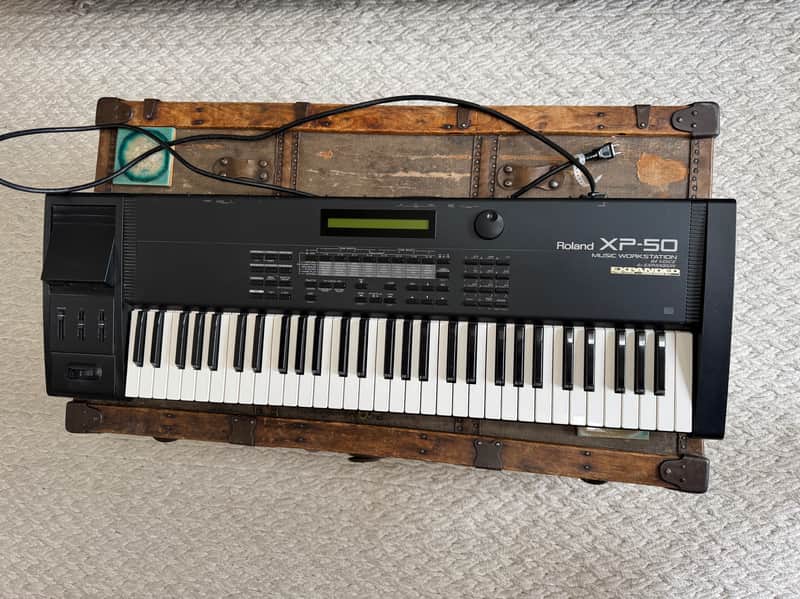 Roland XP-50 61-Key 64-Voice Music Workstation Keyboard 1995 - 1998 - Black image 1