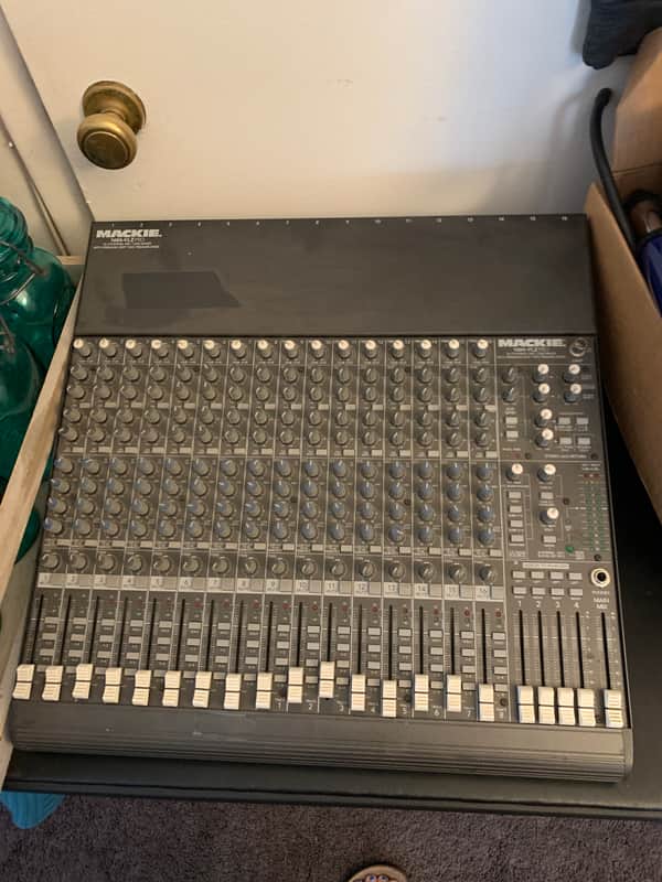 Mackie 1604-VLZ PRO ? - 16 channel Mike line mixer image 1