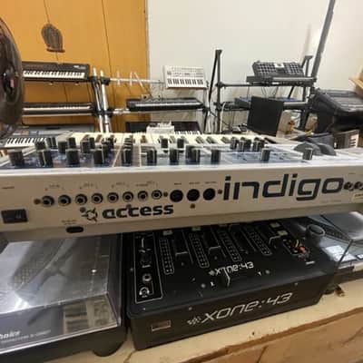 Access Virus Indigo 2 37-Key  Synthesizer image 2