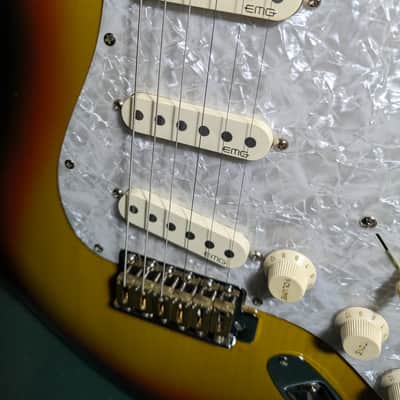 Levinson Blade R-2 Stratocaster 90's Sun burst MOD image 7