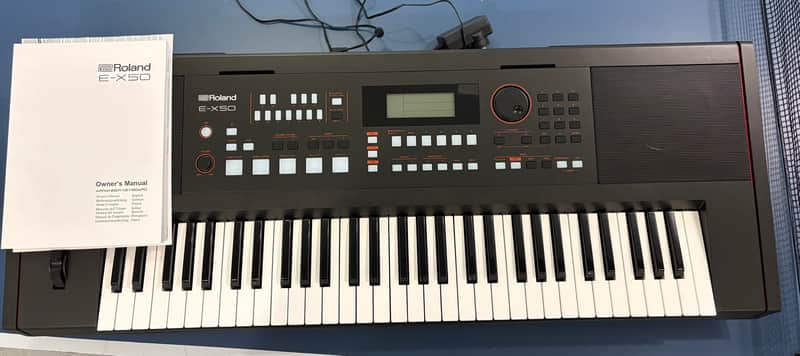 Roland E-X50 61-Key Arranger Keyboard 2022 - Present - Black image 1