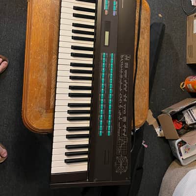 Yamaha DX7 Programmable Algorithm Synthesizer 1983 - 1987 - Black