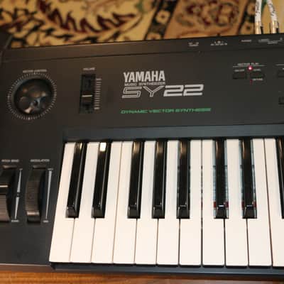 Yamaha SY22 Dynamic Vector Synthesizer 1990 Black image 2
