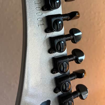 2021 Gibson Dave Mustaine Flying V Silver metallic image 4