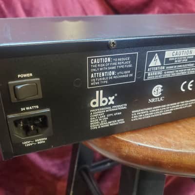 dbx 2215 Dual Channel 15-Band EQ/Limiter with Type III Noise Reduction 2010s - Black image 5
