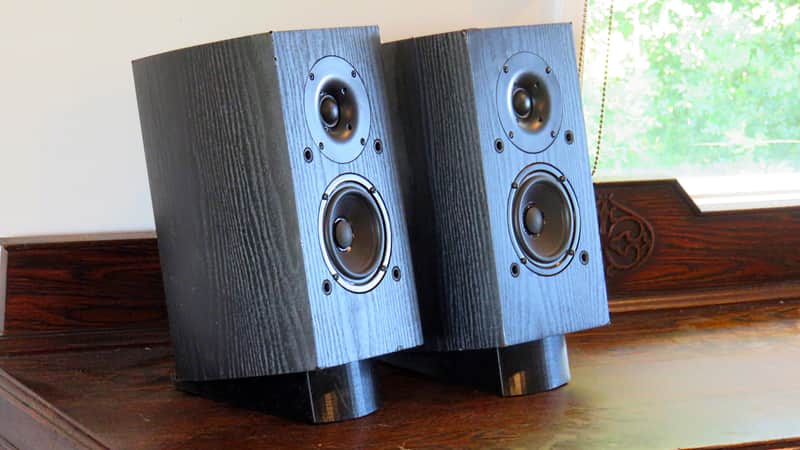 Pioneer SP-BS22-LR 2-Way Bookshelf Speakers by Andrew Jones | Reverb