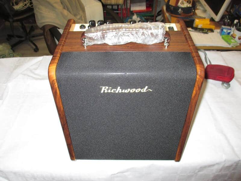 Amplificatore Richwood Chitarra acustica nuovo image 1