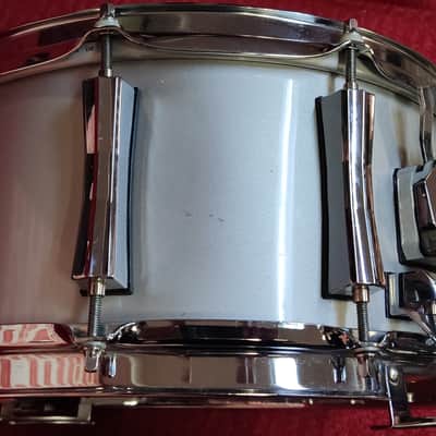 14x6.5 Pearl Aluminum snare image 2