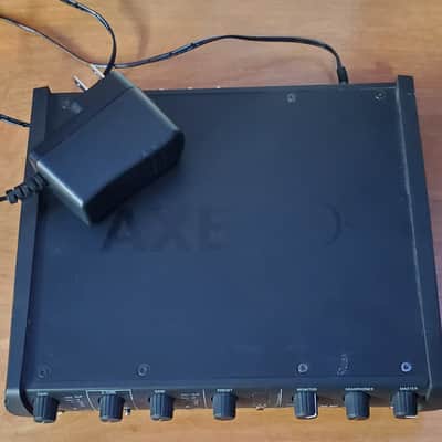 IK Multimedia AXE I/O USB Audio Interface 2019 - Present - Black image 1