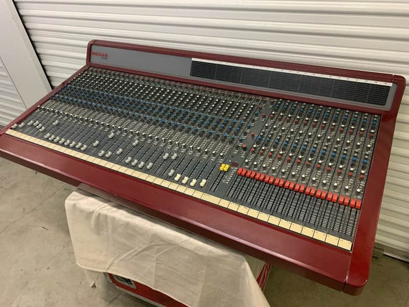 Soundtracs Megas Studio 46U 32-24-2 Channel Mixer Console *Working Perfectly* image 1