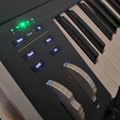 Waldorf Quantum 61-Key Hybrid Synthesizer 2017 - Present - Black image 2