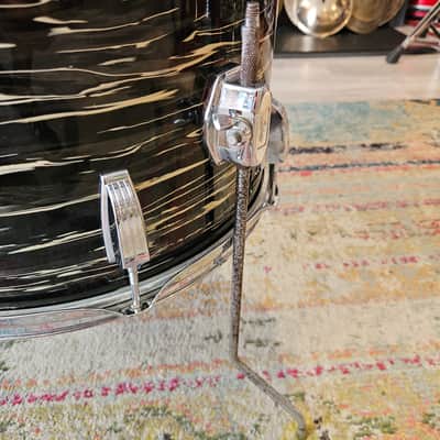 Ludwig Super Classic 22-16-13" 3-ply Drum Kit in Bowling Ball Black Oyster - Blue/Olive Badge 1970 image 13