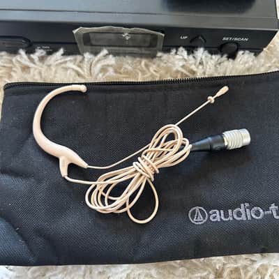 Audio-Technica ATW-R2100 Receiver & ATW-T210 Transmitter w/ Headset Microphone Complete Set image 2