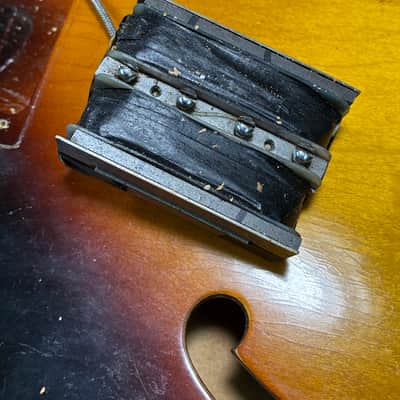 Gibson 1968 EB-2, Sunburst image 14