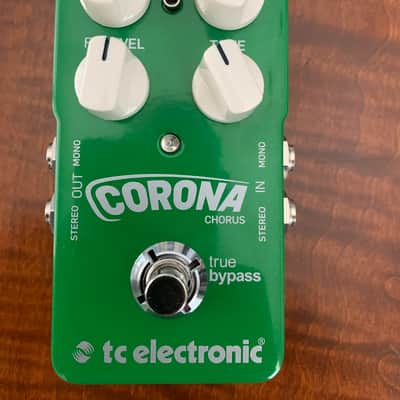 TC Electronic Corona Chorus 2011 - Present - Green image 2