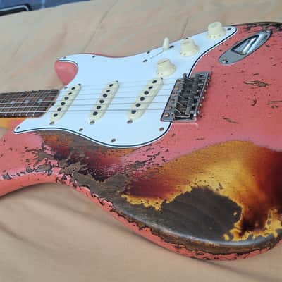 Fender Custom Shop '65 Stratocaster Super Heavy Relic Tahitian Coral Over Sunburst image 11