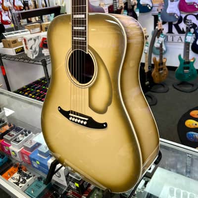 Fender Limited Edition California Vintage King with Case image 4