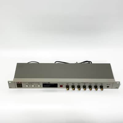 Akai PEQ6 1988 - gray image 4