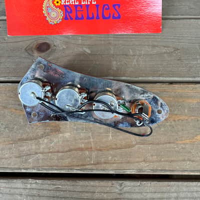 Real Life Relics Economy Aged Nickel Vintage Jazz J Bass® Control Plate Black Knobs Pre-wired Harness    [CA5]] image 3