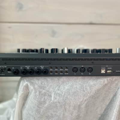 Waldorf Iridium Desktop Synthesizer - Black image 13
