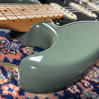 Fender American Professional Stratocaster Maple Fretboard 2016 Antique Olive image 6