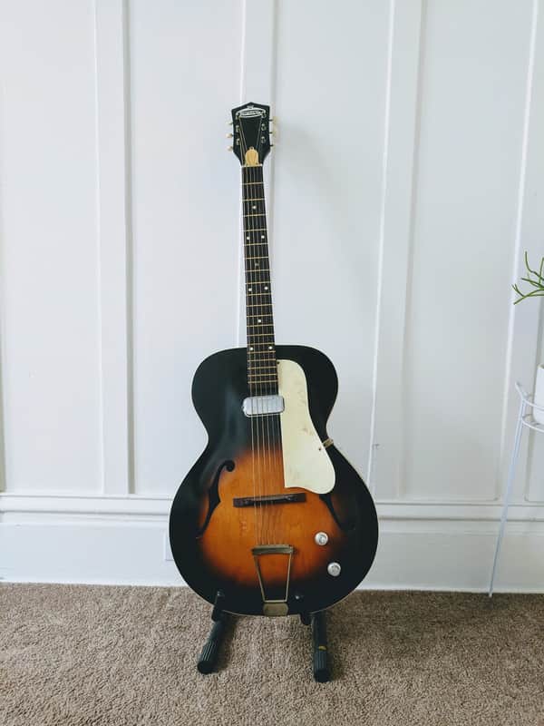 ギター TRUETONE Truetone 1950s Vintage Kay Truetone N3 Hollowbody Electric Guitar