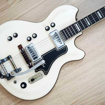 1965 Supro Martinique Val-Trol Resoglass Vintage Electric Guitar White, Valco image 1