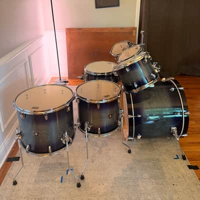 Tama Superstar Classic 7-Piece Maple Shell Pack + Matching Snare – Dark Indigo Burst – Like New Bild 2