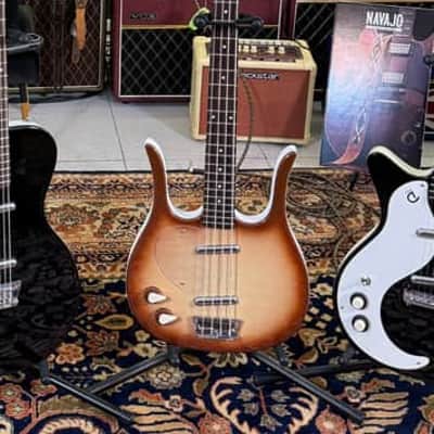 Danelectro Long Horn 58 Bass LEFTY ZURDO ( Super Limited) W/ Foam Case  Copper Burst image 8