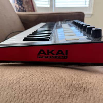 Akai Advance 49 Midi Keyboard in Great Condition image 6