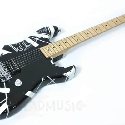 EVH CHARVEL EVH Art Serie Van Halen Played and Signed 2008 - Stage Used image 6