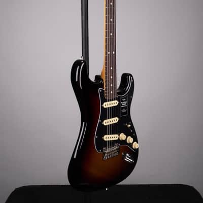 Fender Player II Stratocaster Electric Guitar - Limited-edition Sparkle 3-color Sunburst image 3
