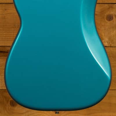 Fender Vintera III Late '60s Precision Bass - Maple - Lake Placid Blue image 4