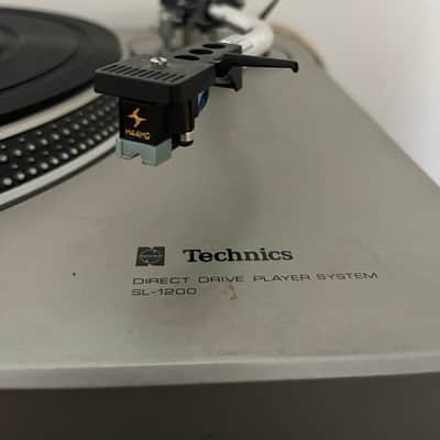 Technics SL1200-MK1 image 9