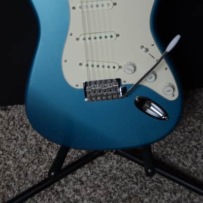 Fender Stratocaster 1992 - Lake Placid Blue MIM - Upgraded Electronics image 5