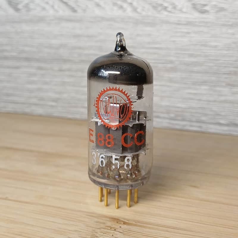 "A" NOS 1964 MULLARD  e88cc 6922 Special quality Mitcham made like CV2492 ecc88 6dj8 CCA Valvo print perfectly balanced and very strong, gold pins best audio tube, for EMI redd 47 image 1