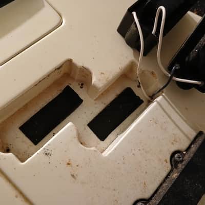 1989 Kramer Japan 4-String Ripley-Style Bass (White) image 23