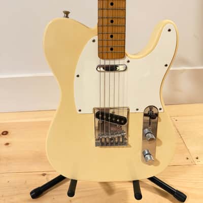 Fender "Squier Series" Standard Telecaster with Maple Fretboard 1992 - 1996 - Arctic White image 2