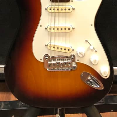 G&L Legacy 97-98 - Sunburst image 2