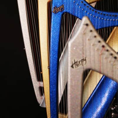 33 String Athena Harpy with Levers - Electric-Acoustic Harp - White Matte image 4