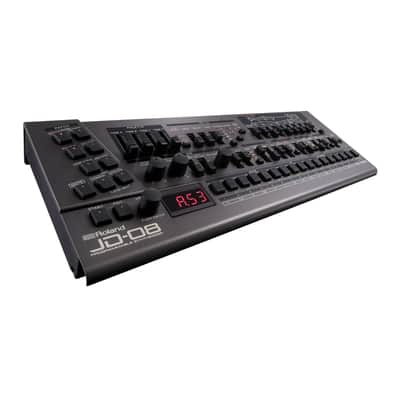Roland JD-08 64 Presets MIDI USB and External Clock Input Metal Front Construction Portable and Compact 108 Waveforms Tabletop Sound Module Boutique Synthesizer image 2