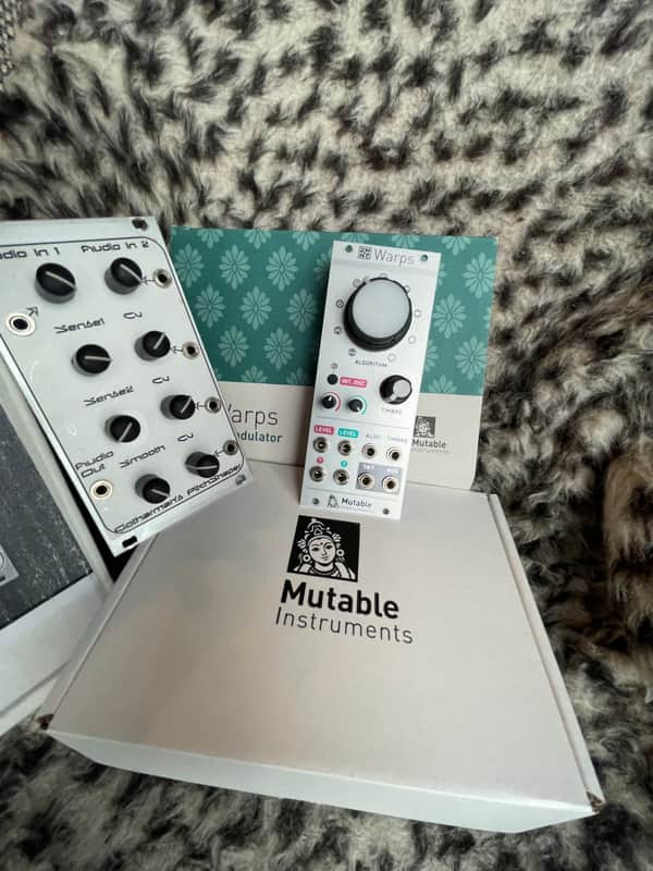 Mutable Instruments Warps